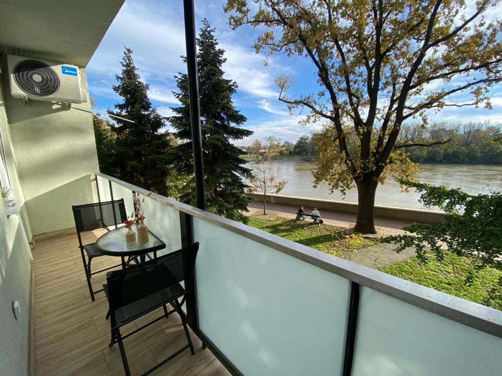 Hip Riverview Bestern Szeged Exterior foto